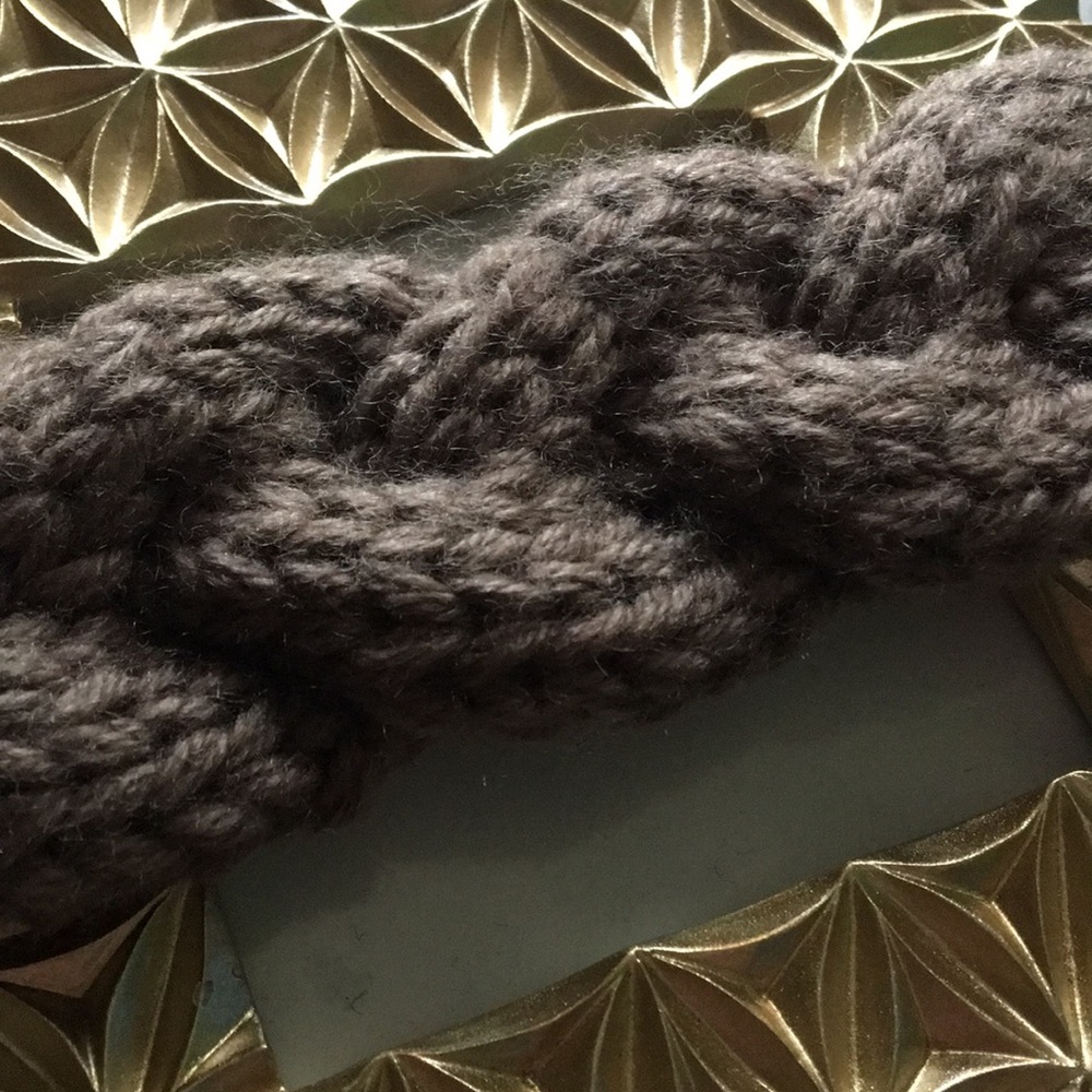 womans ear warmer headband - Picture 2 of 4